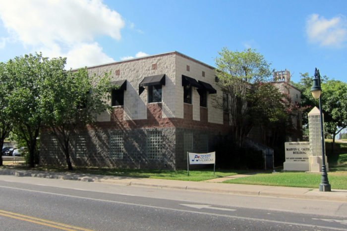 image of building 