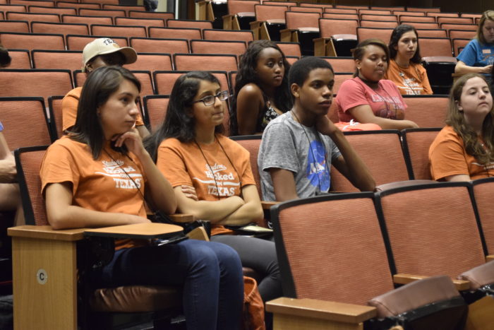 Image of students at service learning orientation 
