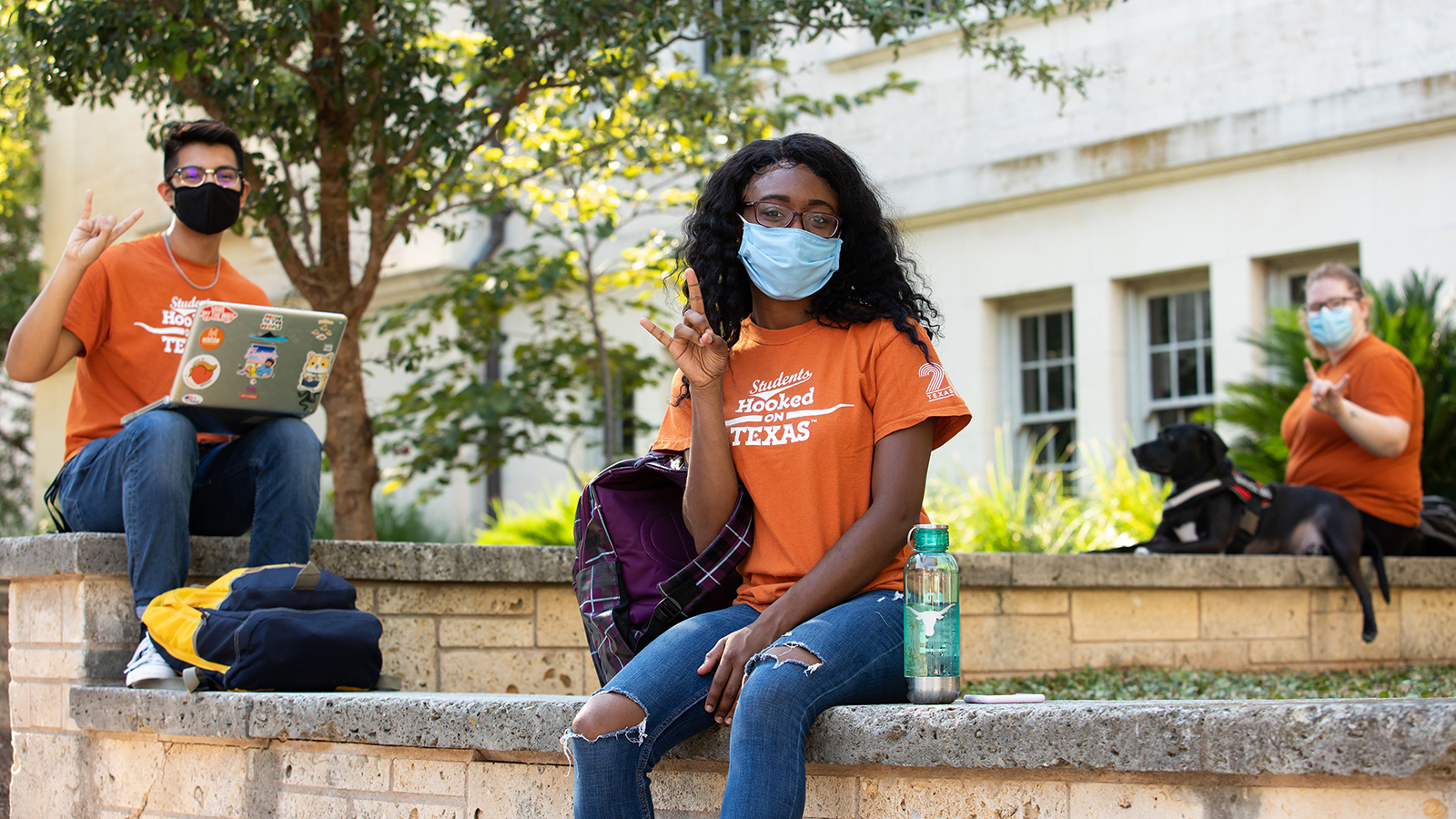 Students-wearing-masks-at The University of Texas at Austin