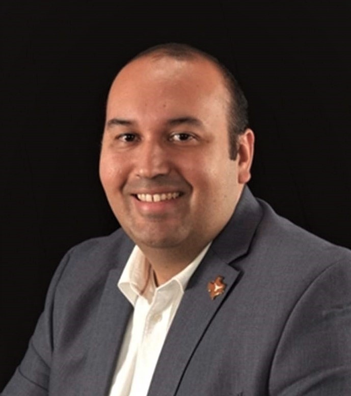 Photo of David Garcia, Director of the Valley Admissions Center