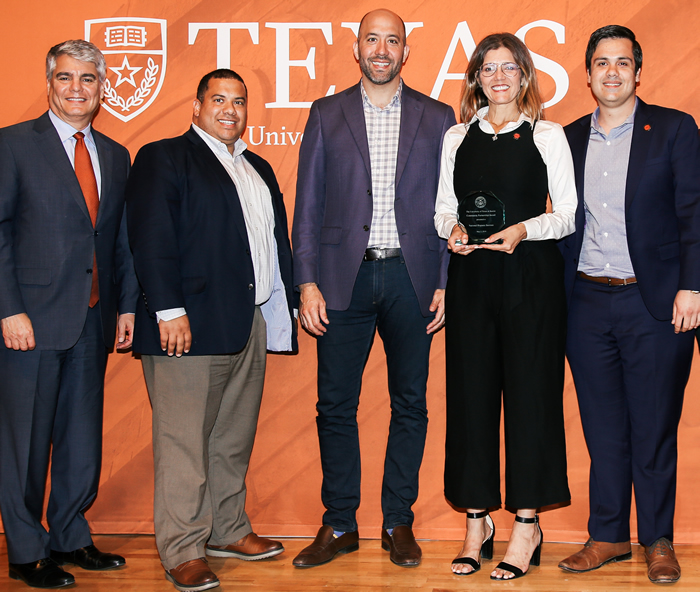 National Hispanic Institute receives the 2019 UT Community Partnership award.