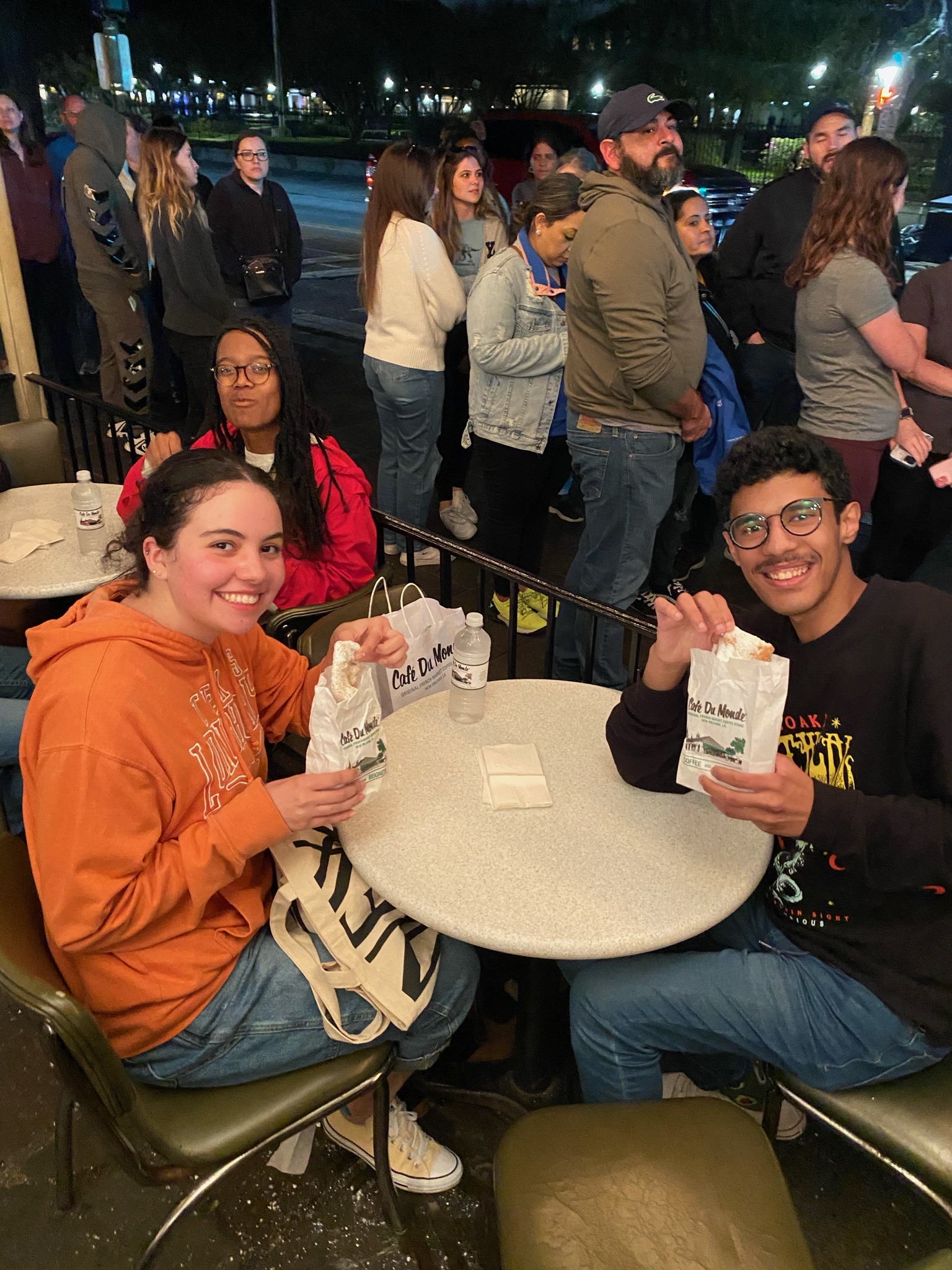 Students dining in NOLA